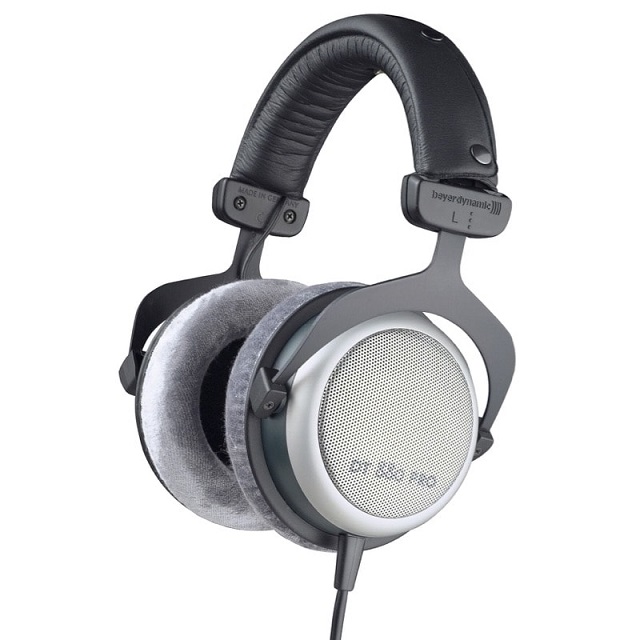 Beyerdynamic DT 880 Pro Open-back wired over-ear headphone