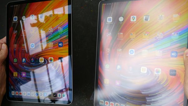 Glossy vs Matte Display of tablet
