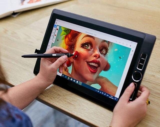 Wacom MobileStudio Pro 13 standalone drawing tablet with pro pen 2 stylus