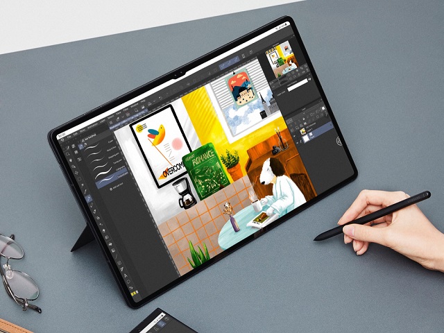 Samsung Galaxy Tab S8 Ultra Tablet with S Pen for Animation