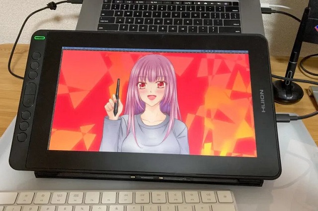Huion Kamvas 12 display drawing tablet for pixel art