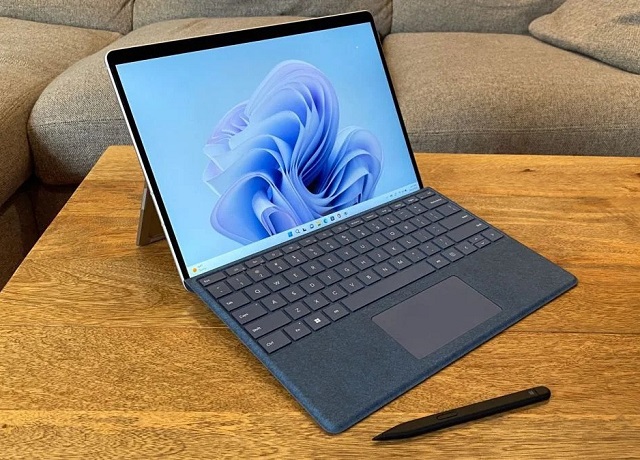 surface pro 9 display tablet for ZBrush and Blender